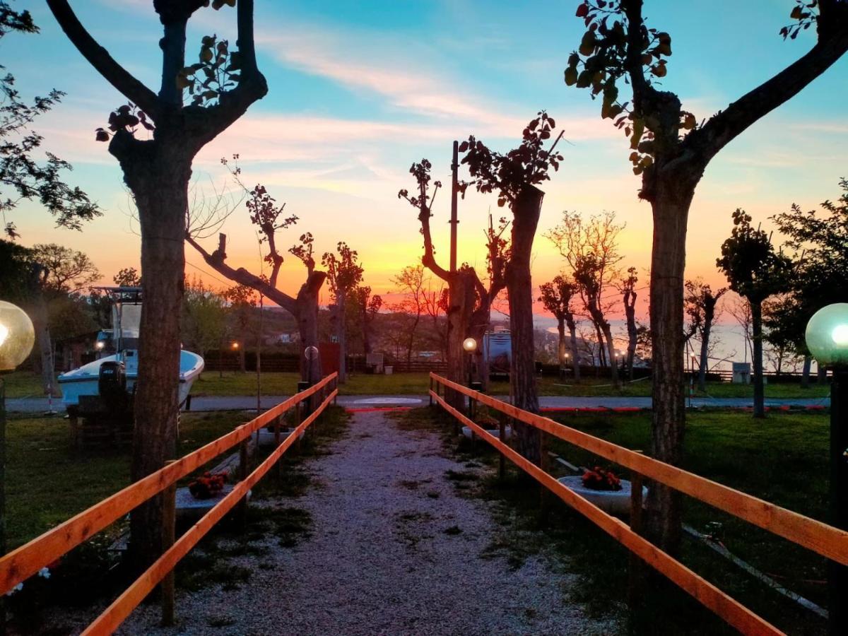 Camping Torre Mucchia Ortona Eksteriør billede